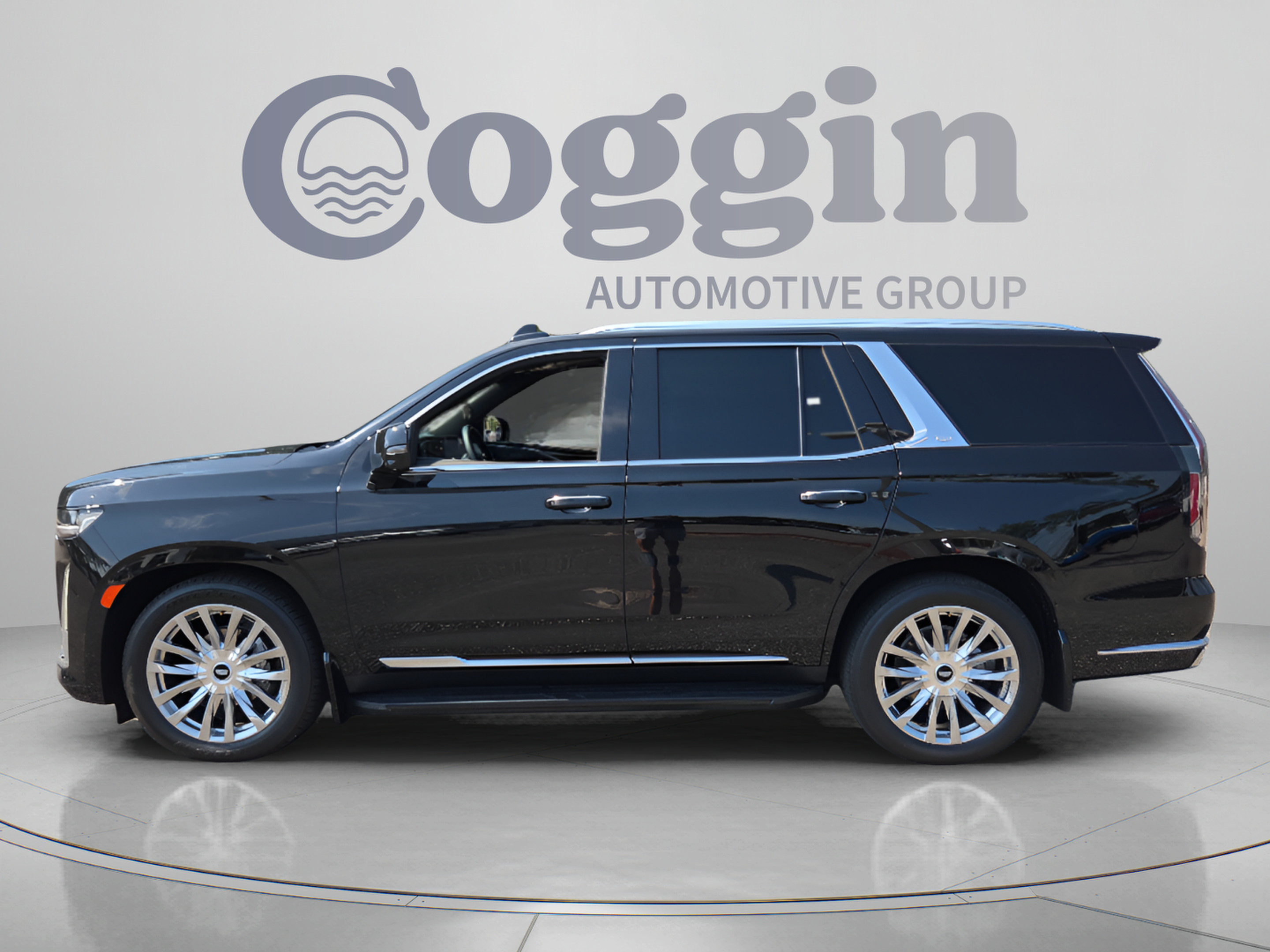 Used 2024 Cadillac Escalade Premium Luxury w/ Performance Package AWD/4WD image 2