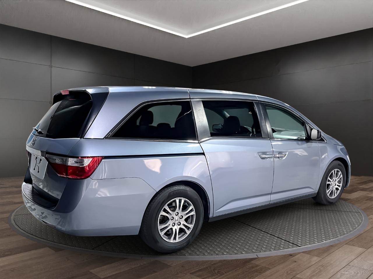 Used 2013 Honda Odyssey EX image 8