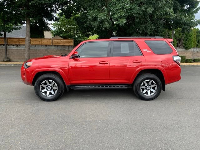 Used 2020 Toyota 4Runner TRD Off-Road Premium w/ Moonroof Package AWD/4WD video 2