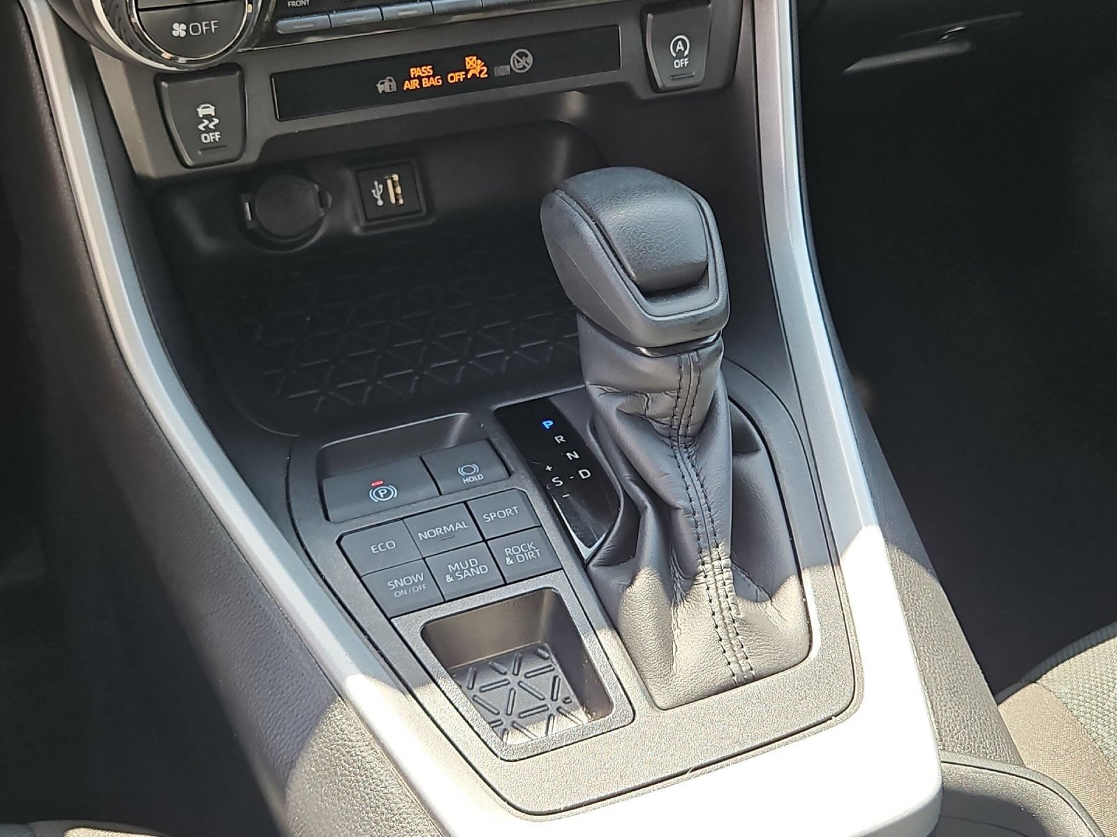Certified 2025 Toyota RAV4 XLE AWD/4WD image 19