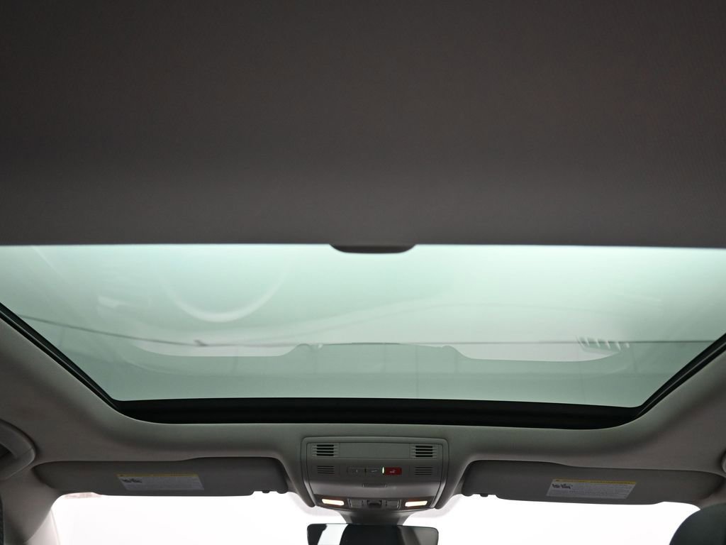 Used 2021 Volkswagen Jetta SEL Premium image 39