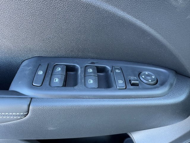 New 2025 Hyundai Venue Limited image 15