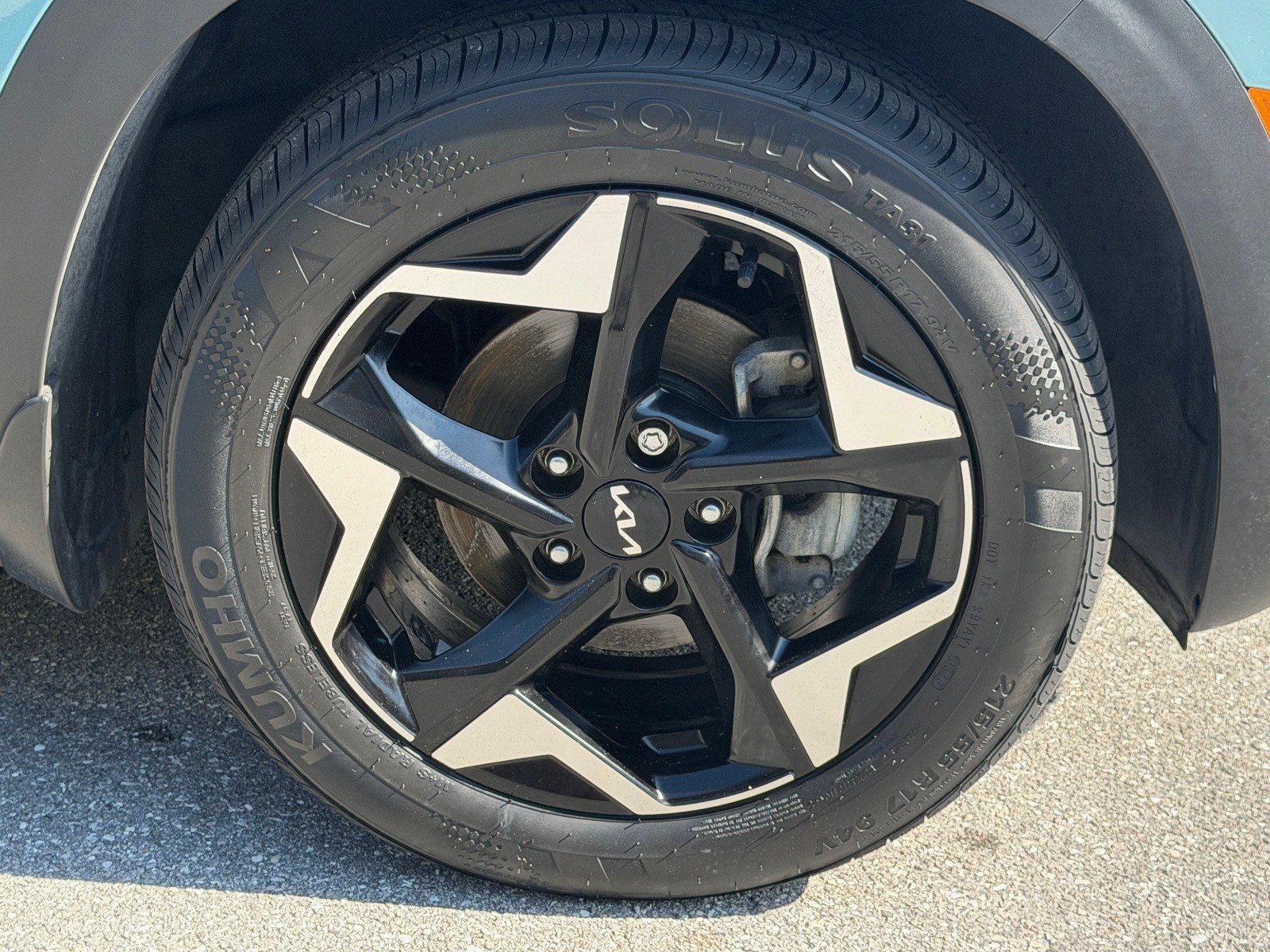 Certified 2024 Kia Seltos EX FWD image 18