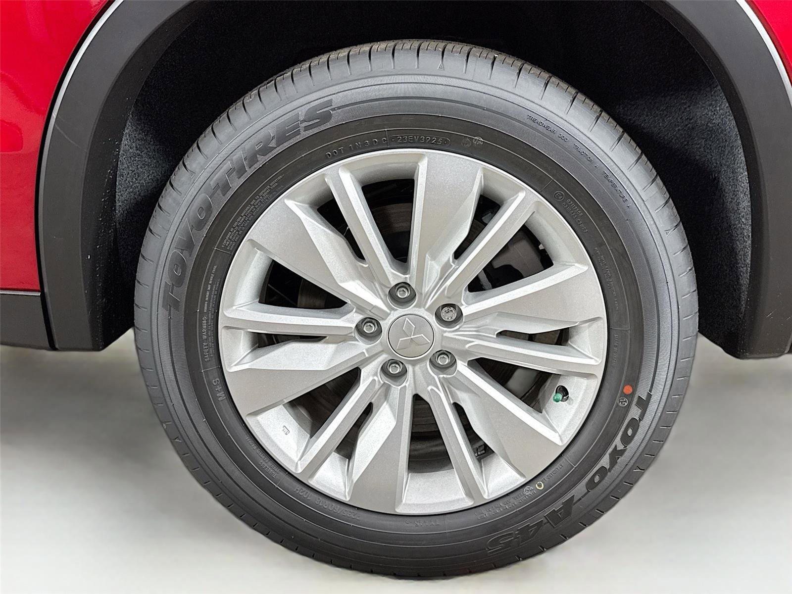 New 2026 Mitsubishi Outlander ES FWD image 28
