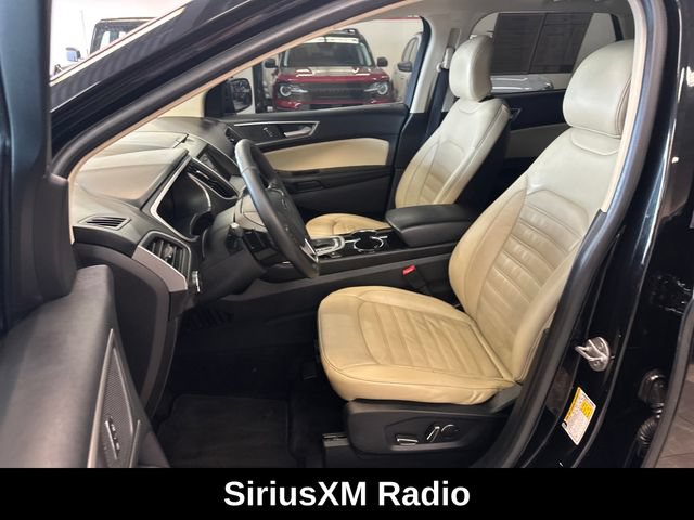 Used 2017 Ford Edge SEL w/ Equipment Group 201A FWD image 4