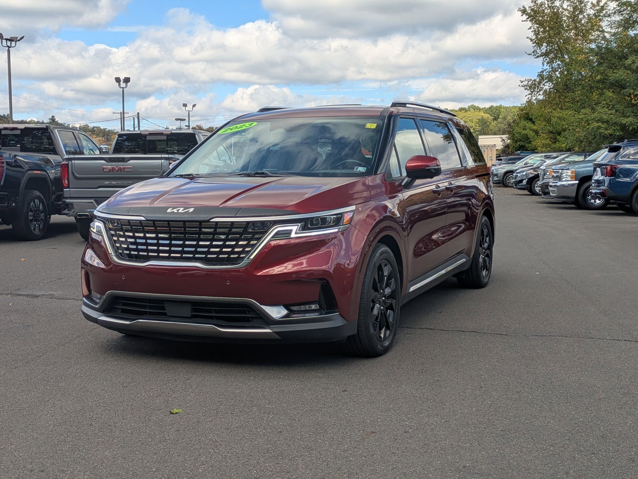 Certified 2023 Kia Carnival SX Prestige image 3