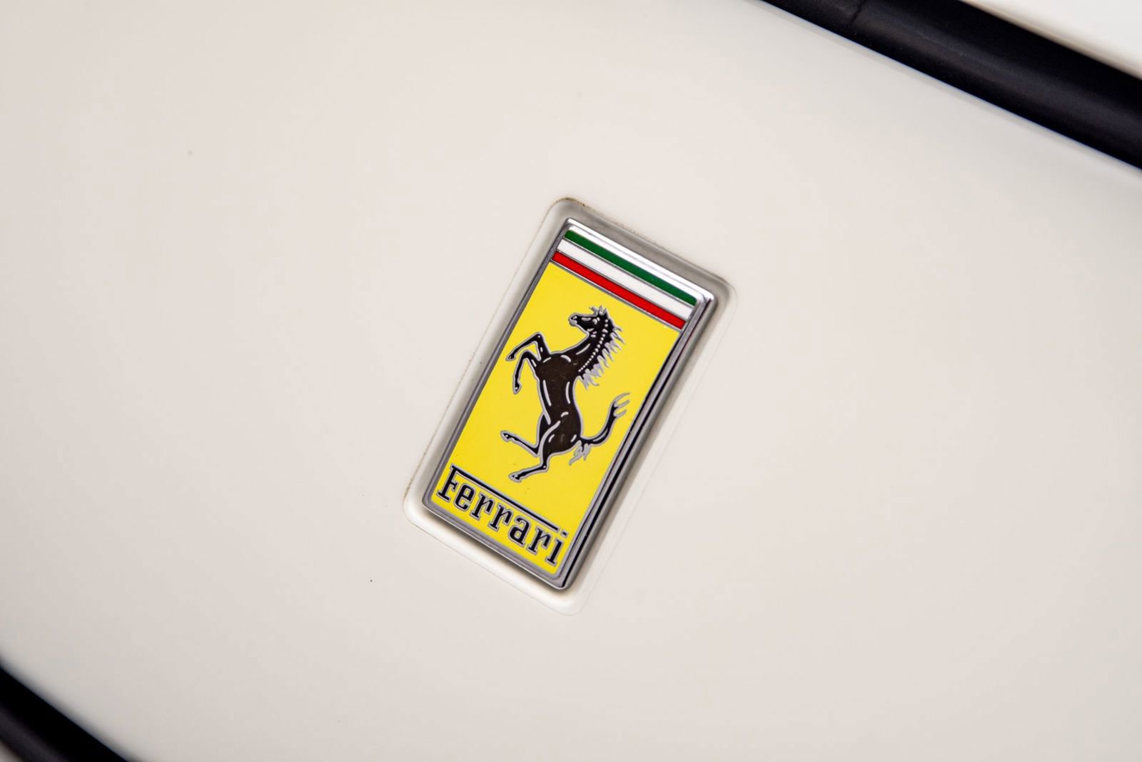 Used 2019 Ferrari Portofino RWD image 43