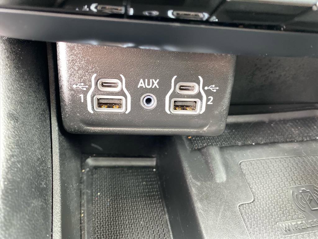 Used 2022 Dodge Durango R/T w/ Blacktop Package image 10