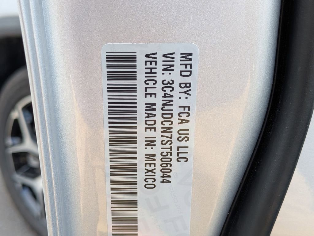 Used 2025 Jeep Compass Limited w/ Sun & Sound Group image 29