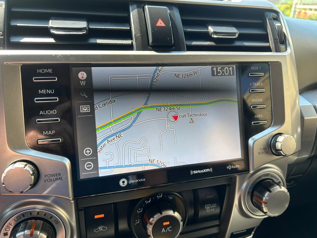 Used 2020 Toyota 4Runner SR5 Premium image 19