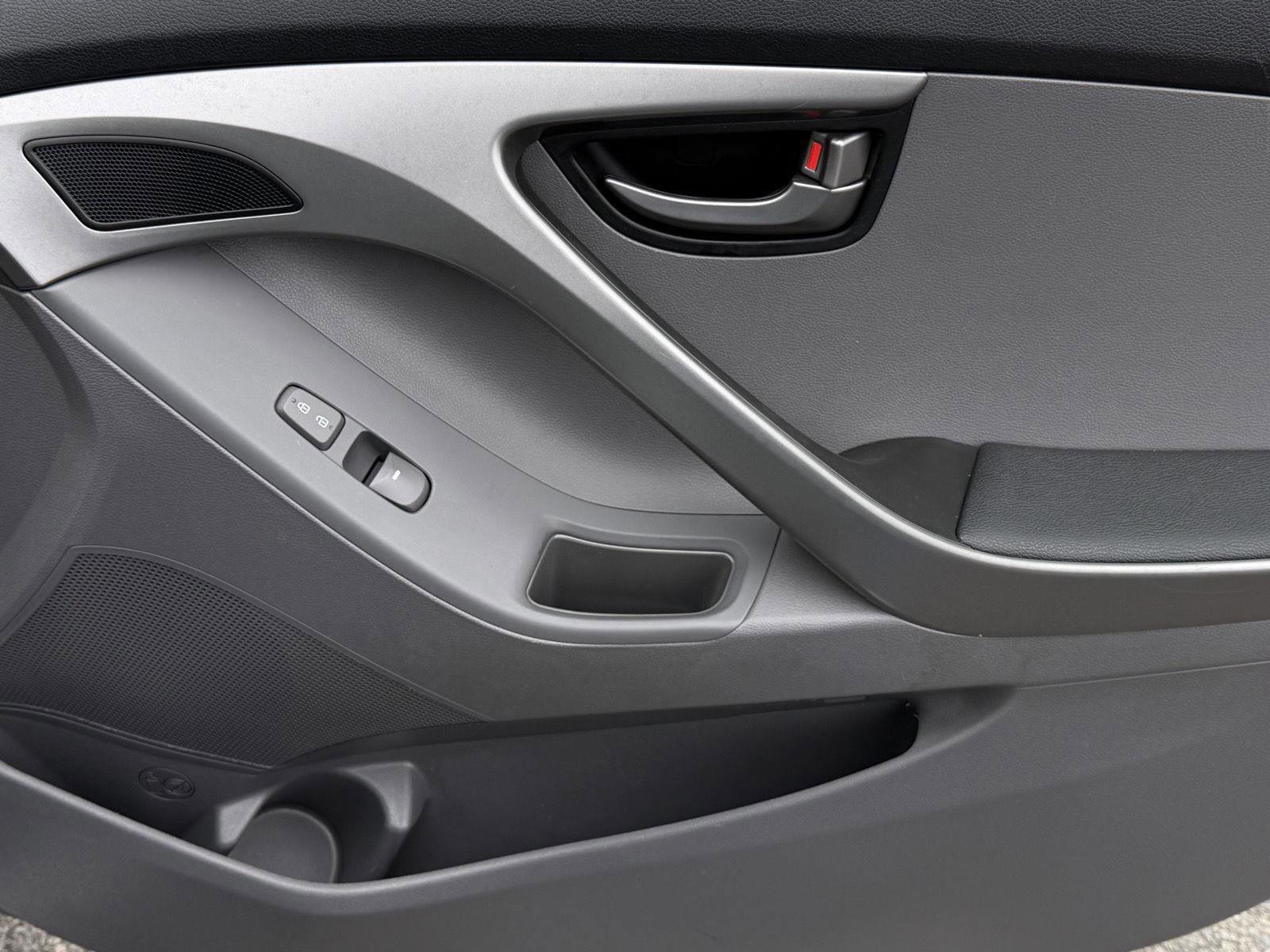 Used 2013 Hyundai Elantra GLS image 22