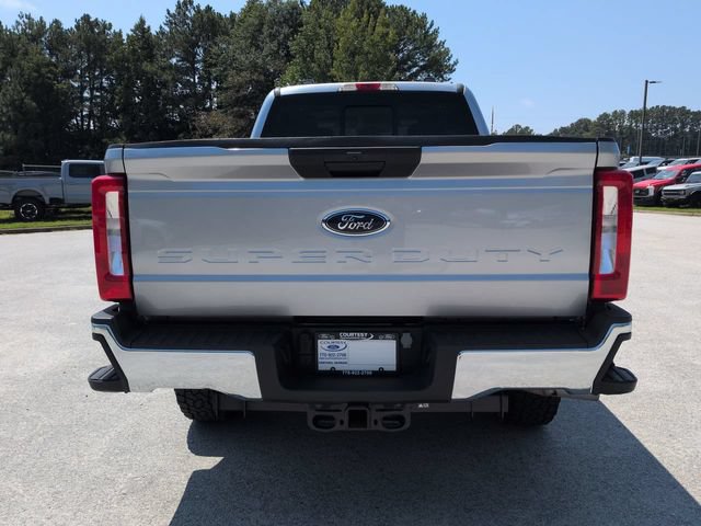 Used 2023 Ford F250 XLT AWD/4WD image 6