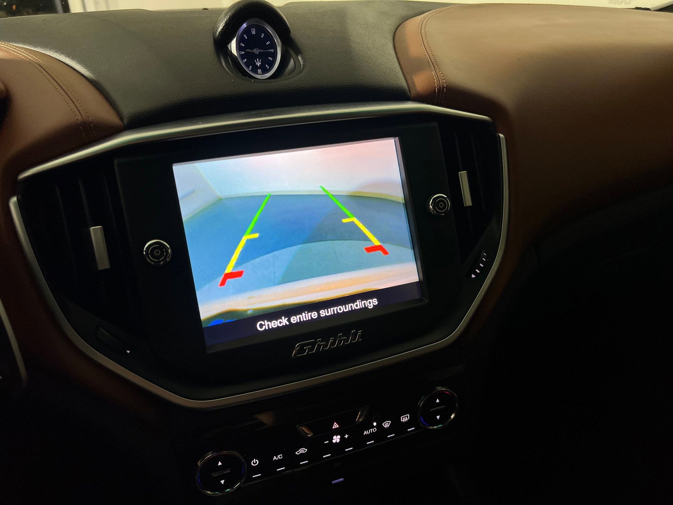 Used 2016 Maserati Ghibli image 30