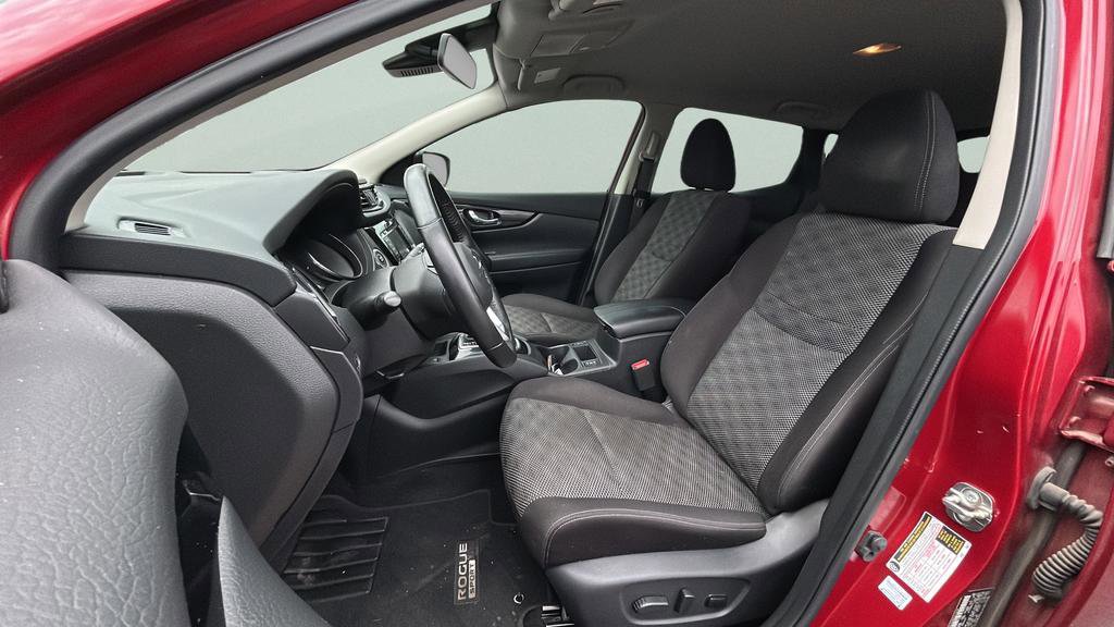 Used 2019 Nissan Rogue Sport SV w/ Technology Package image 26