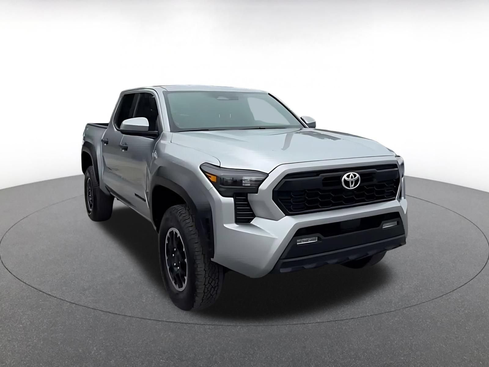 Used 2025 Toyota Tacoma TRD Off-Road AWD/4WD image 3
