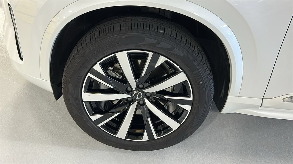 Used 2026 Volvo XC90 B6 Core w/ Protection Package Premier AWD/4WD image 7