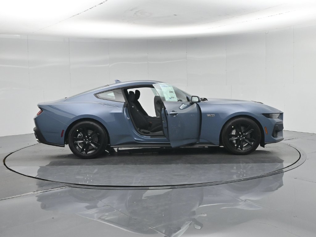New 2026 Ford Mustang GT RWD image 4