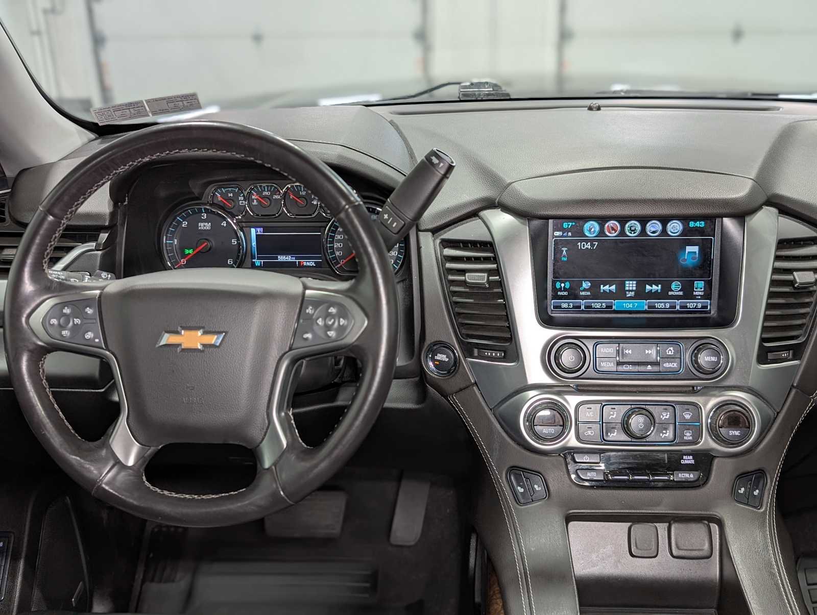 Used 2020 Chevrolet Suburban LT image 5