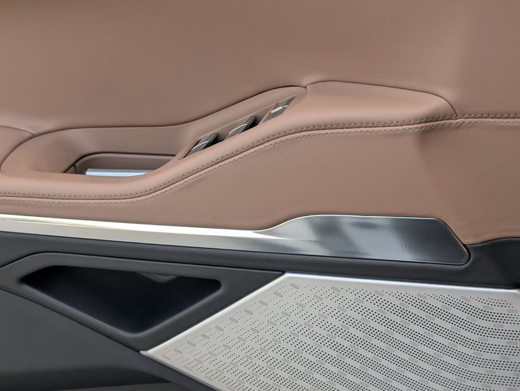 New 2026 Lincoln Navigator L Black Label AWD/4WD image 23