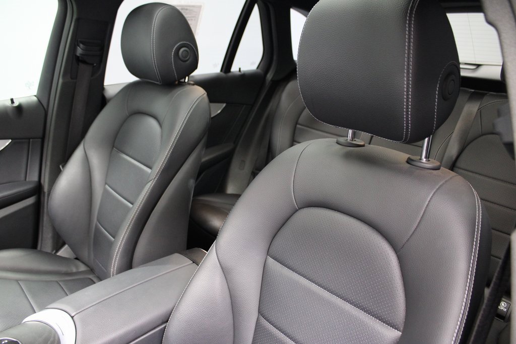 Used 2021 Mercedes-Benz GLC 300 image 24