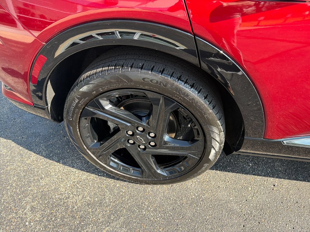 Used 2024 Chevrolet Equinox EV RS FWD image 28