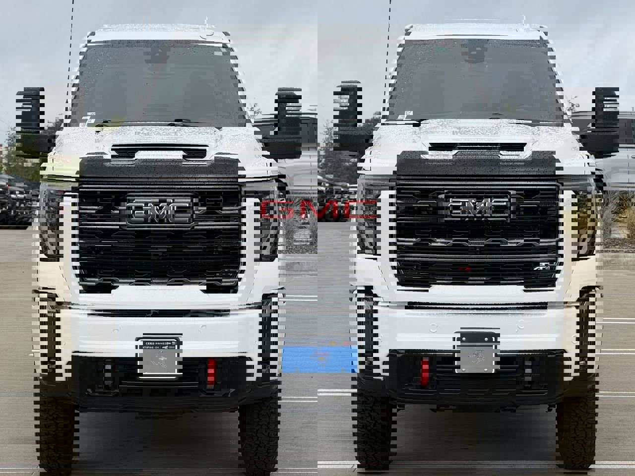 Used 2024 GMC Sierra 2500 AT4 AWD/4WD image 7