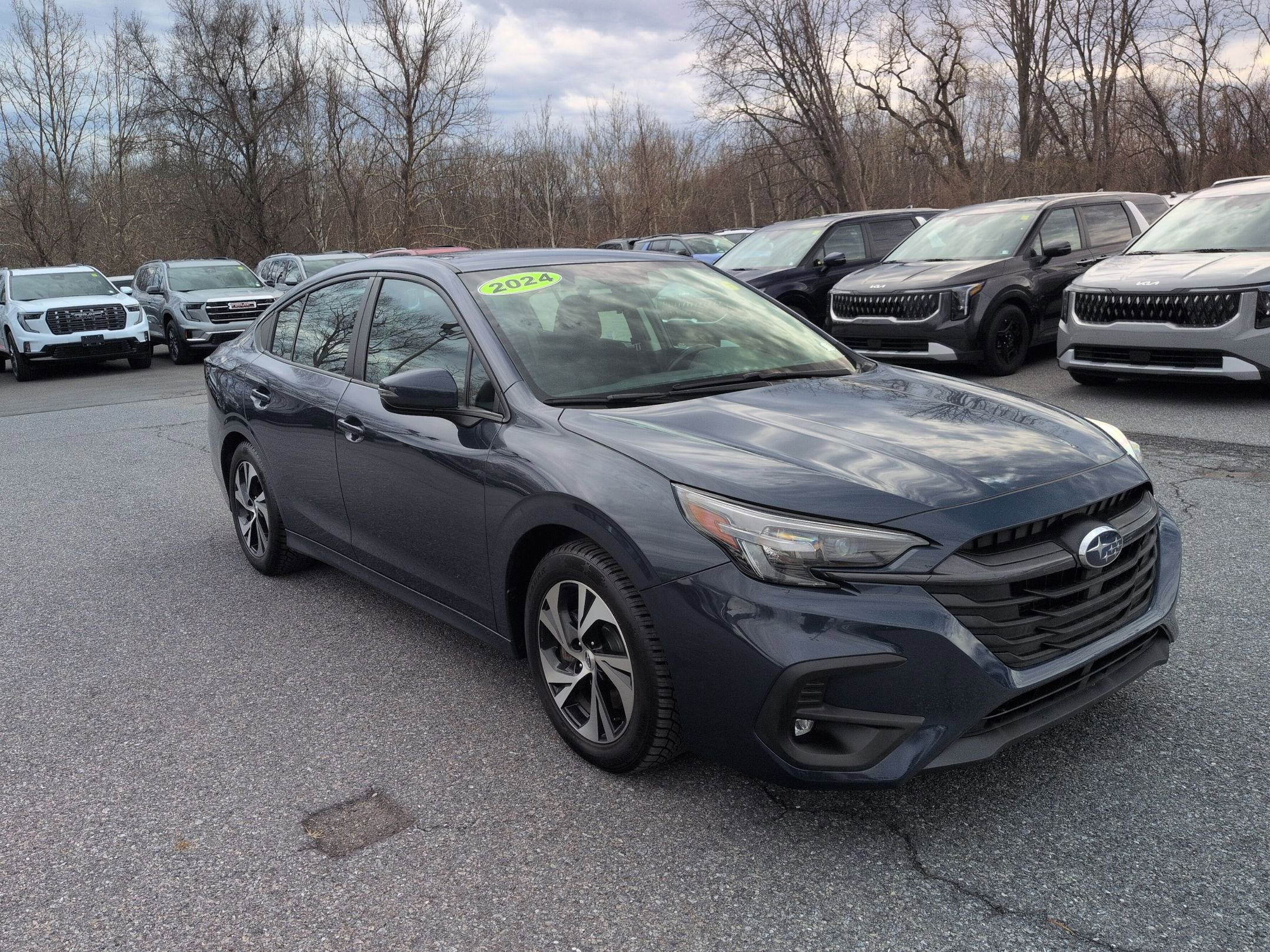 Used 2024 Subaru Legacy Premium image 3
