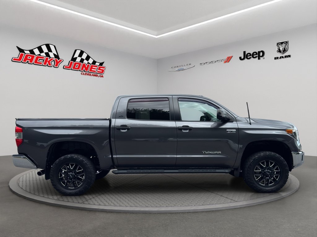 Used 2019 Toyota Tundra SR5 w/ SR5 Upgrade Package AWD/4WD image 11