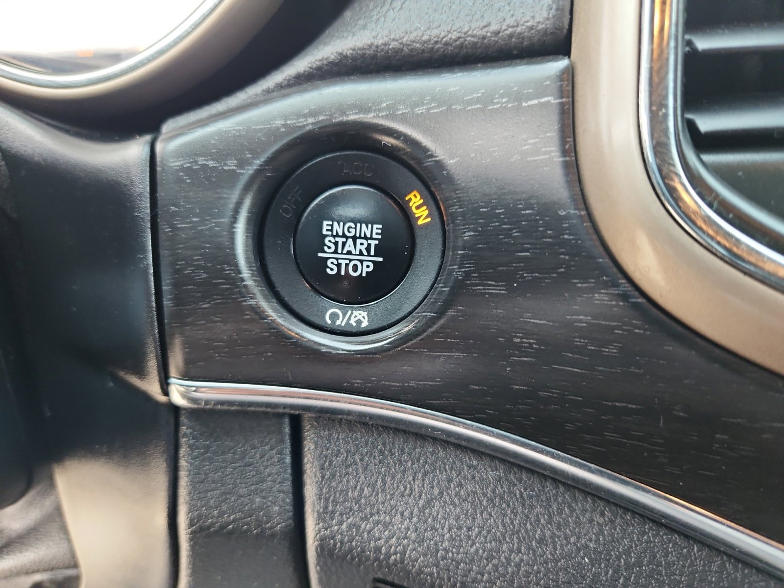 Used 2016 Jeep Grand Cherokee Limited image 30