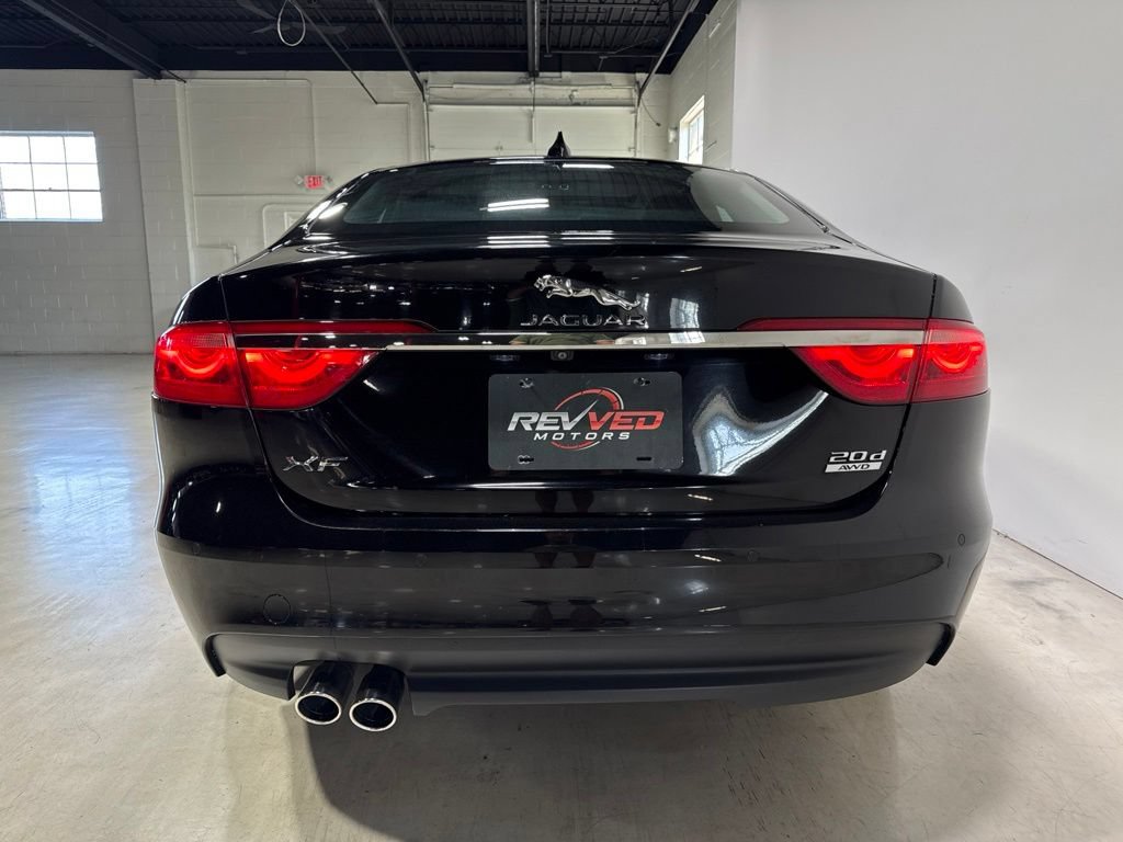 Used 2017 Jaguar XF Prestige AWD/4WD image 6