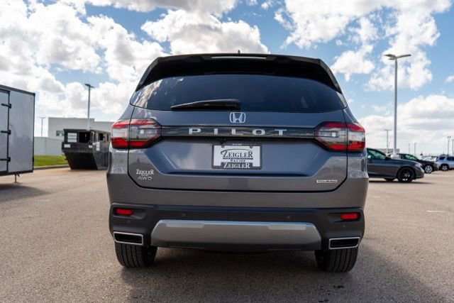 New 2026 Honda Pilot Touring image 6