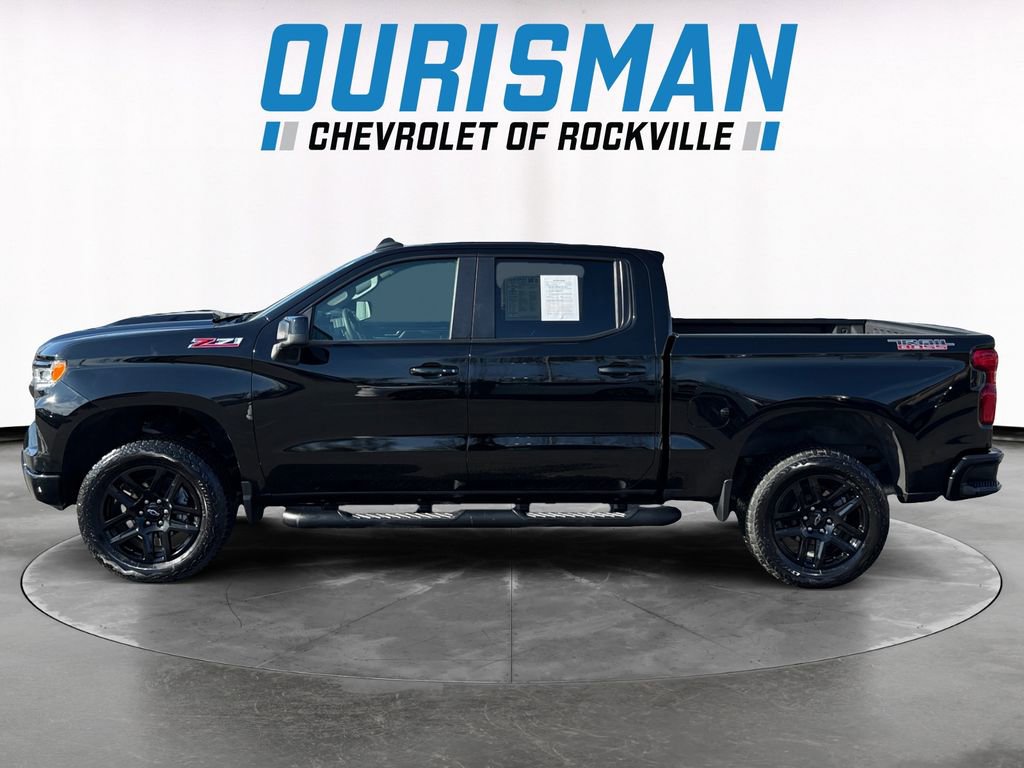 Used 2025 Chevrolet Silverado 1500 LT Trail Boss w/ Convenience Package II image 3