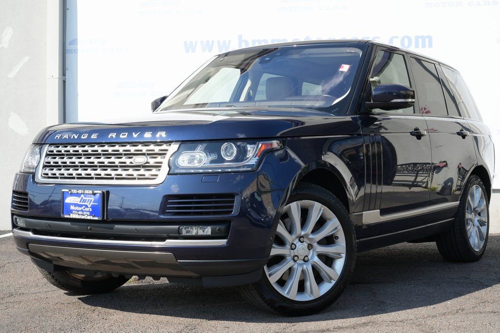 Used 2017 Land Rover Range Rover Supercharged image 2