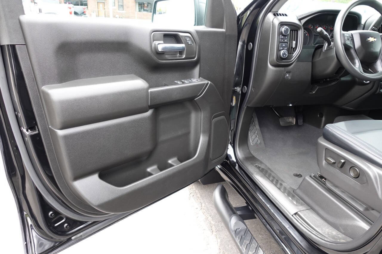 Used 2024 Chevrolet Silverado 1500 Custom AWD/4WD image 14