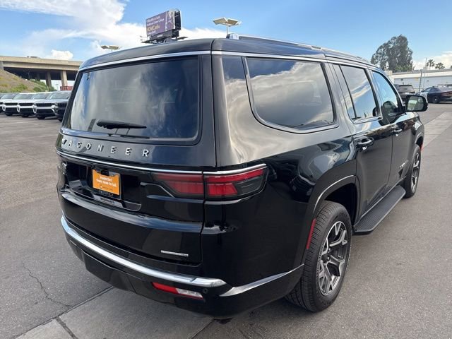 Certified 2024 Jeep Wagoneer Series III w/ Flexible Seating Group image 6