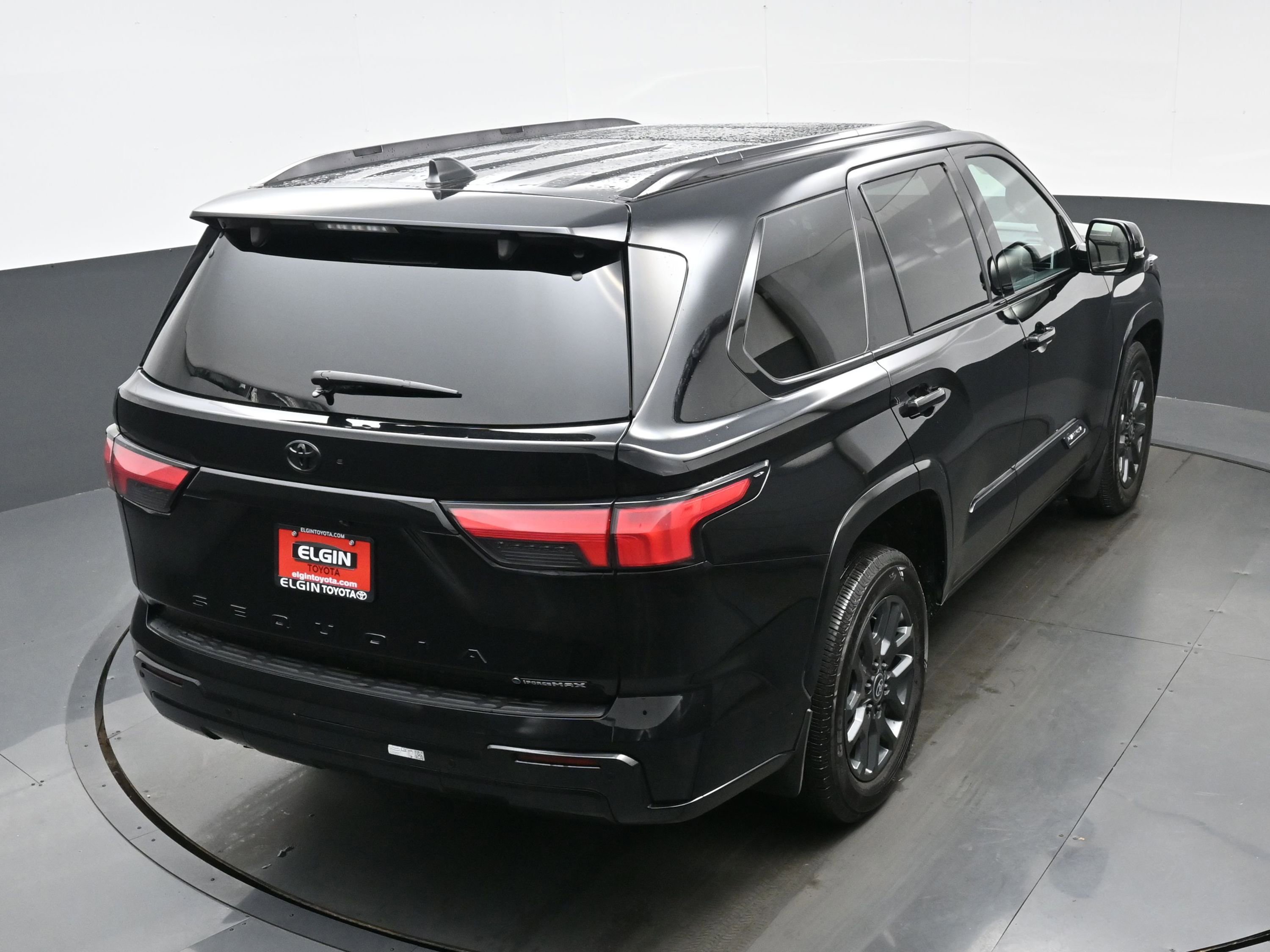 Used 2025 Toyota Sequoia Platinum image 43