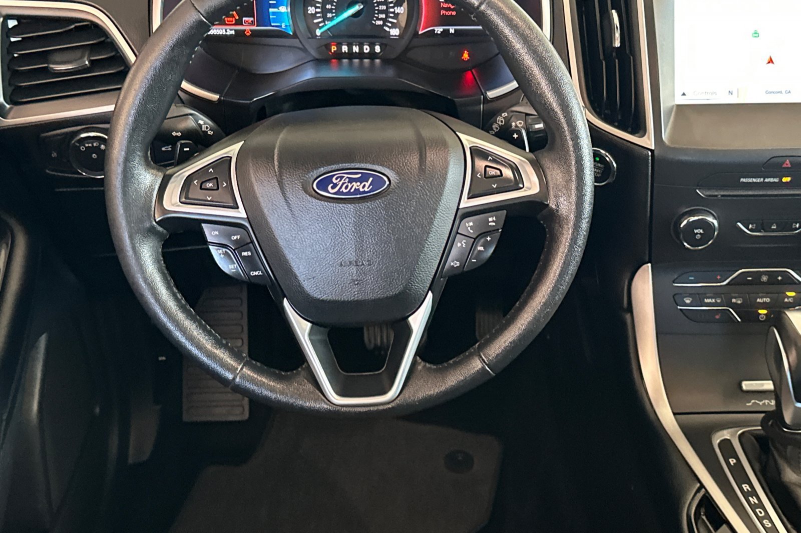 Used 2017 Ford Edge SEL w/ Equipment Group 201A AWD/4WD image 11