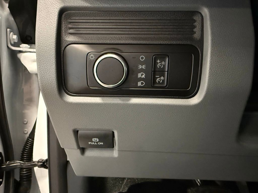 New 2026 Ford F550 2WD Regular Cab Super Duty image 17