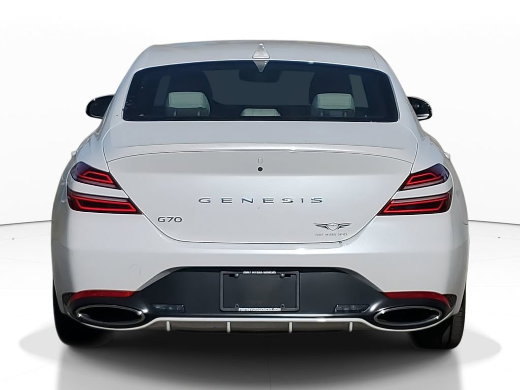 Used 2025 Genesis G70 2.5T image 5