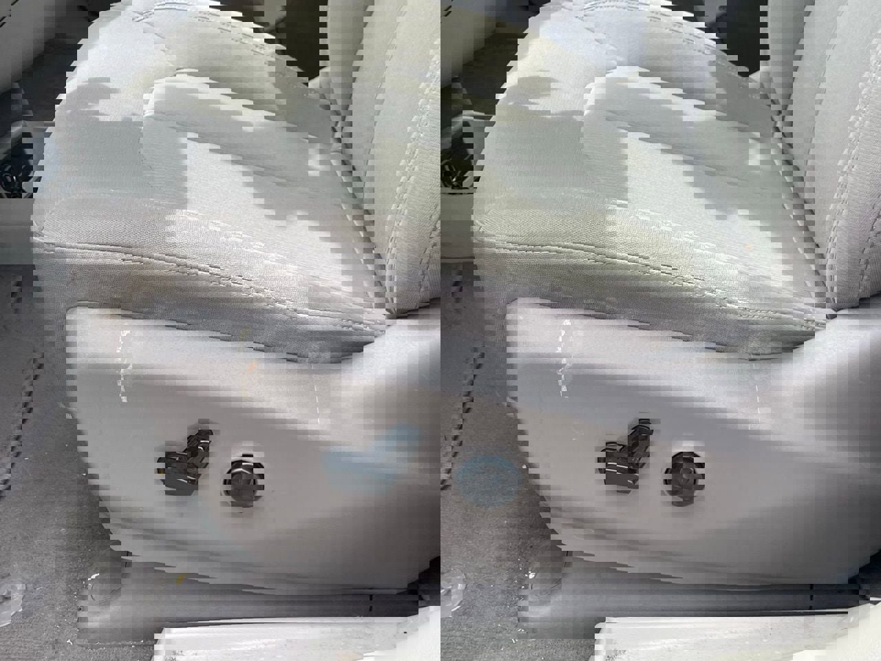 Used 2017 Chrysler Pacifica LX image 4