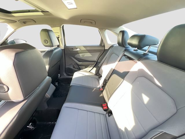 New 2026 Volkswagen Jetta SE FWD image 24