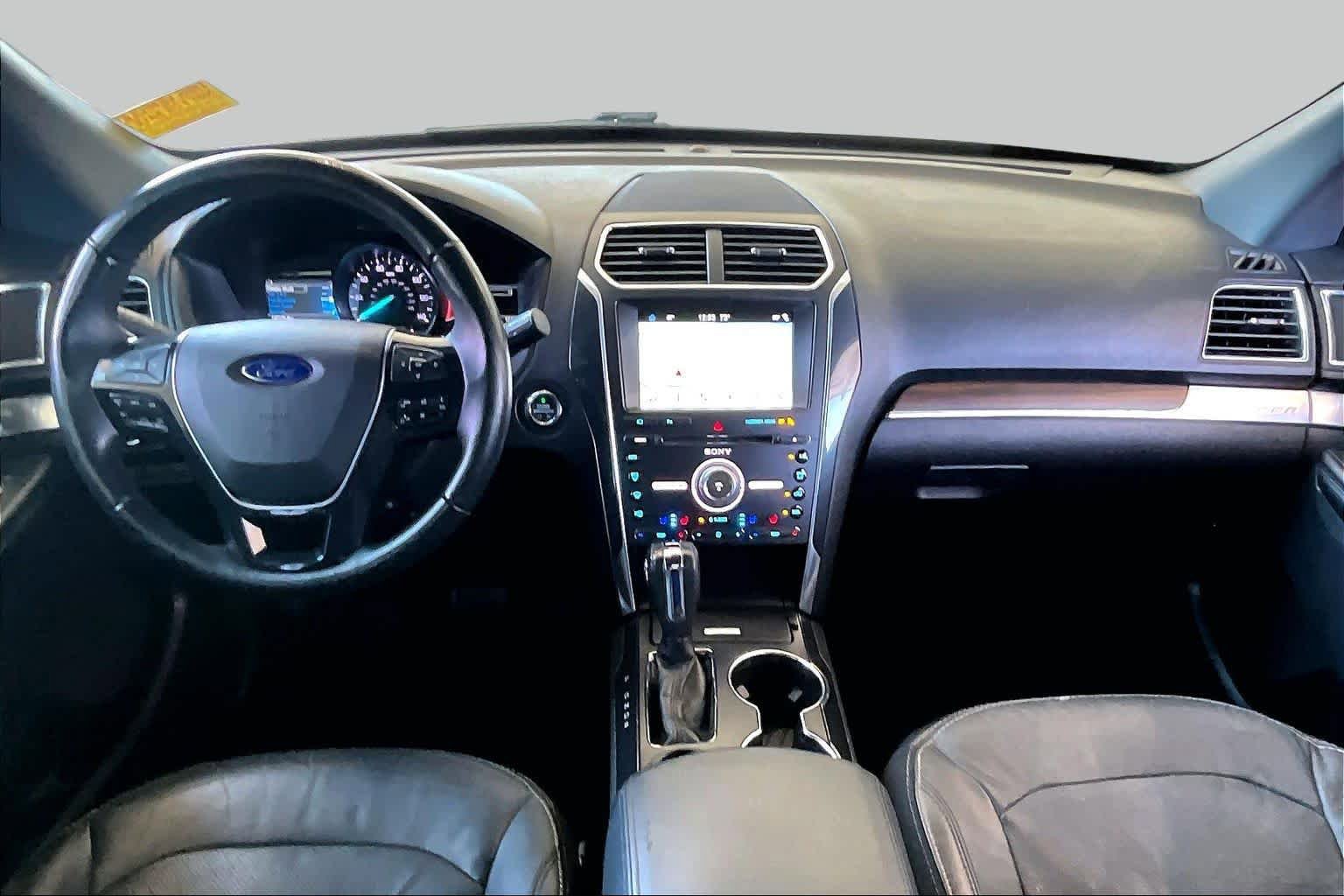 Used 2018 Ford Explorer Limited FWD image 16