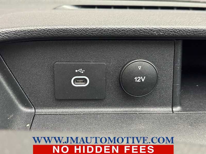 Used 2023 Ford Transit 350 XLT image 38