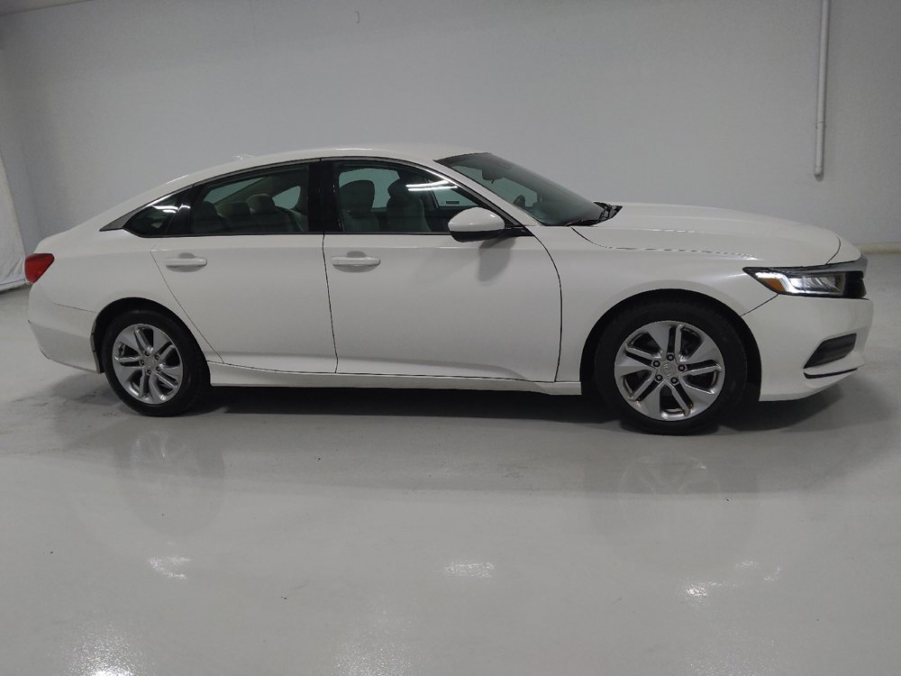 Used 2018 Honda Accord LX image 11