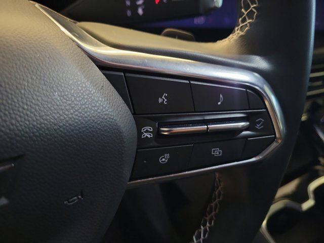 Used 2025 Chevrolet Traverse Z71 AWD/4WD image 34