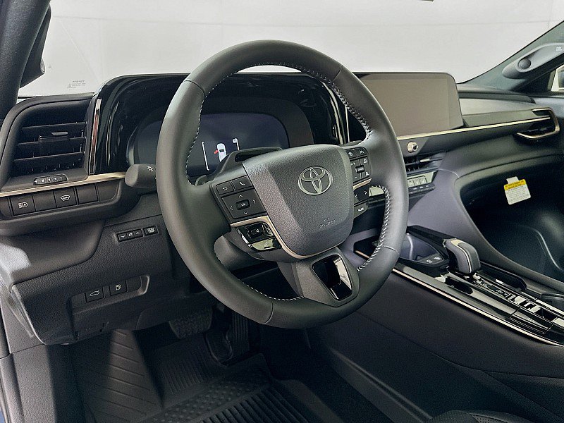 New 2026 Toyota Crown Platinum AWD/4WD image 13