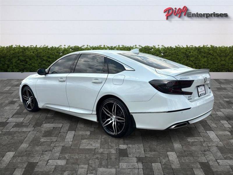 Used 2021 Honda Accord Touring image 3