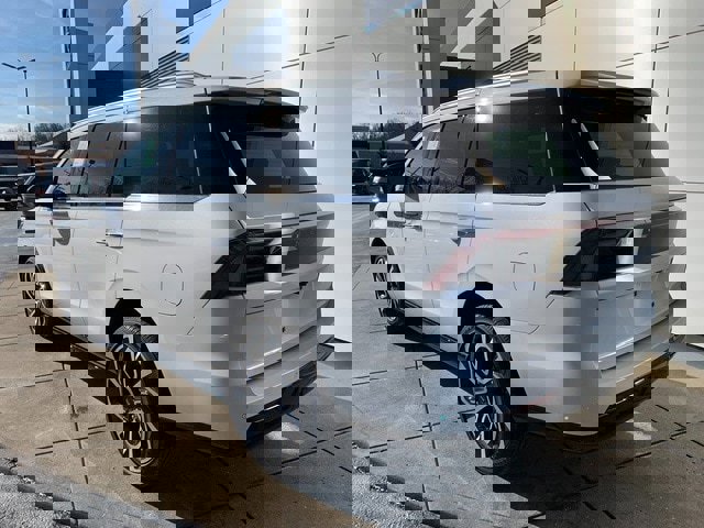 New 2026 Lincoln Navigator Reserve image 10