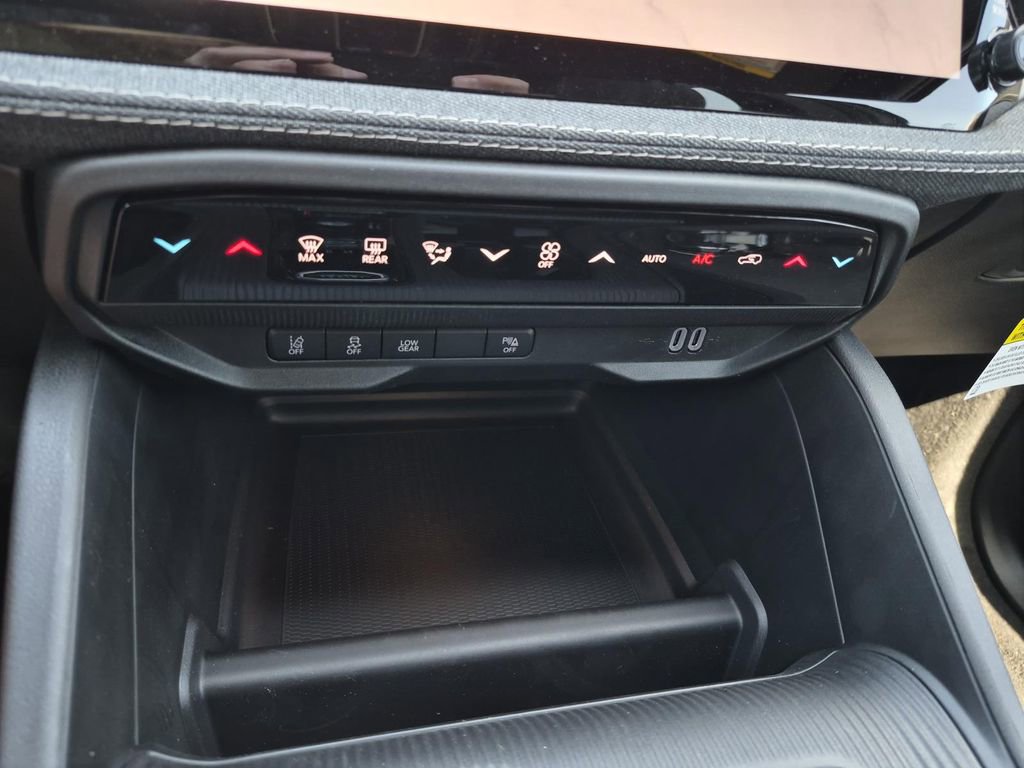 New 2026 Jeep Cherokee Laredo image 23