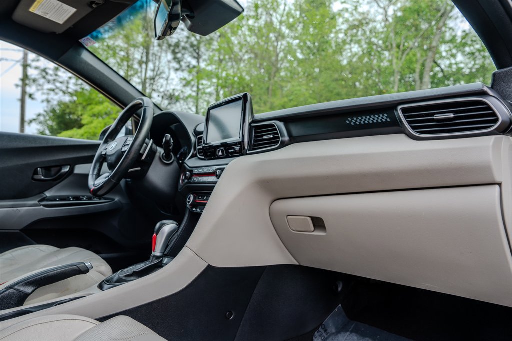 Used 2019 Hyundai Veloster Turbo Ultimate image 32